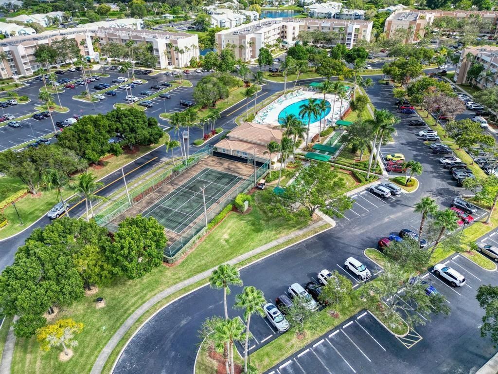 9560 Weldon Circle, Unit J110, Tamarac, FL 33321 Photo