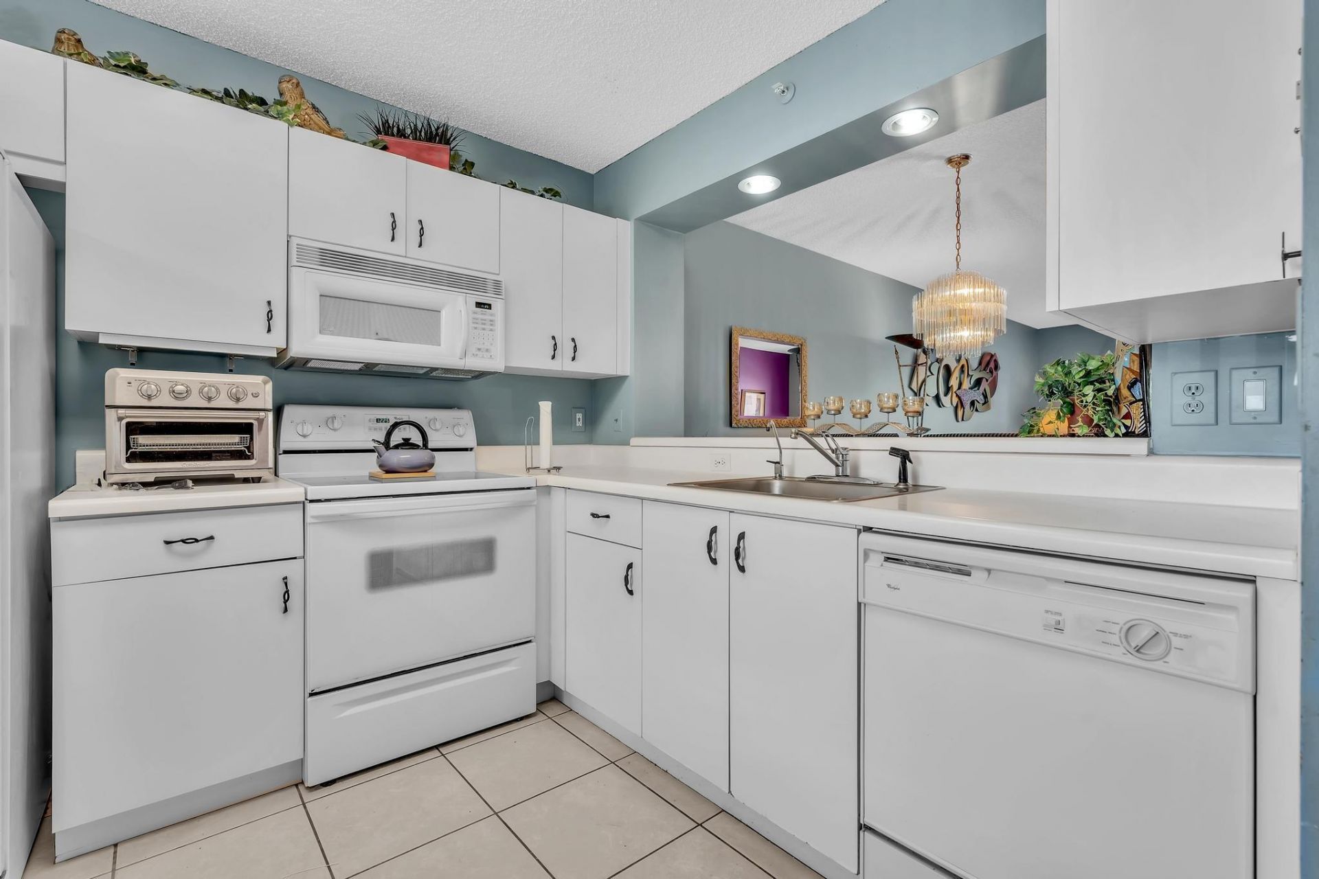 9560 Weldon Circle, Unit J110, Tamarac, FL 33321 Photo