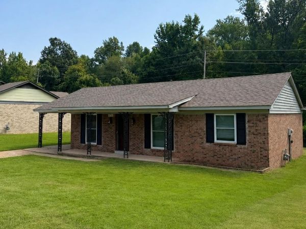 3090 SPRING HILL DR, Memphis, TN 38127