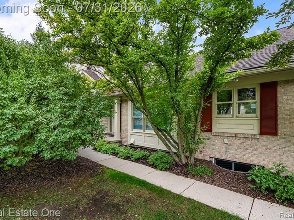 7383 SIMSBURY Drive, West Bloomfield Township, Mi 48322
