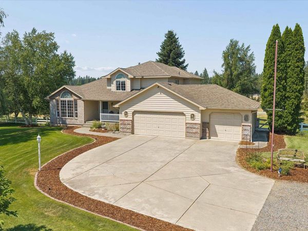 5611 E Nancy Ln, Mead, WA 99021