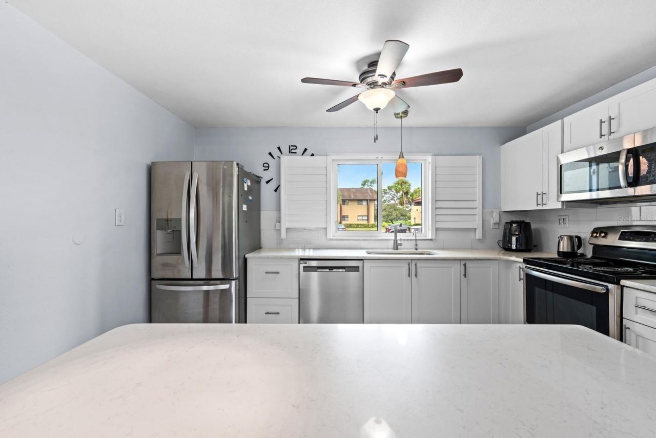 875 S Village Drive N, Unit 101, Saint Petersburg, FL 33716 Photo