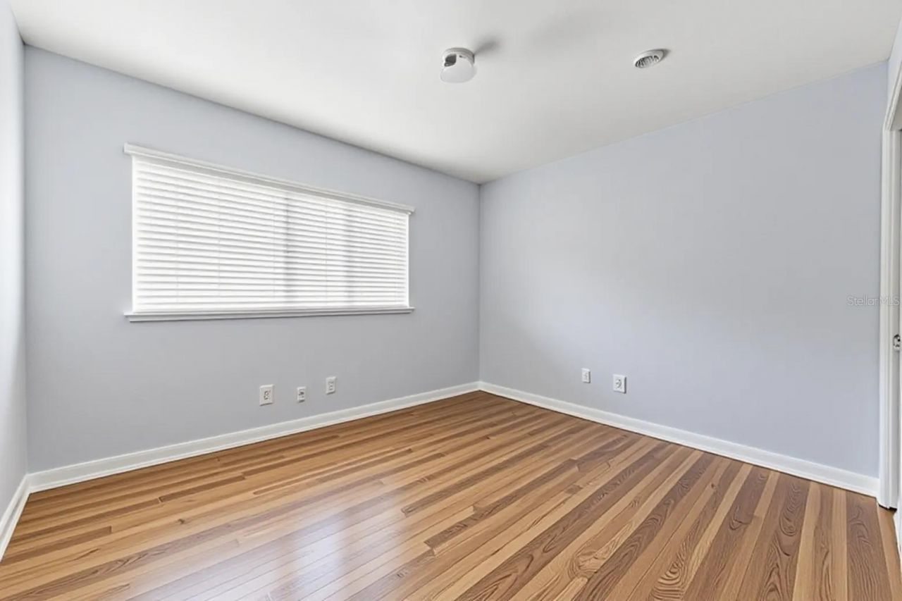 875 S Village Drive N, Unit 101, Saint Petersburg, FL 33716 Photo