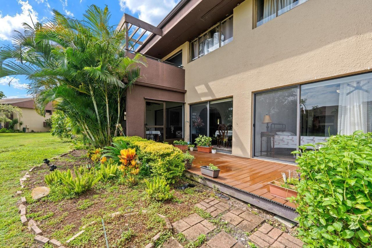 875 S Village Drive N, Unit 101, Saint Petersburg, FL 33716 Photo