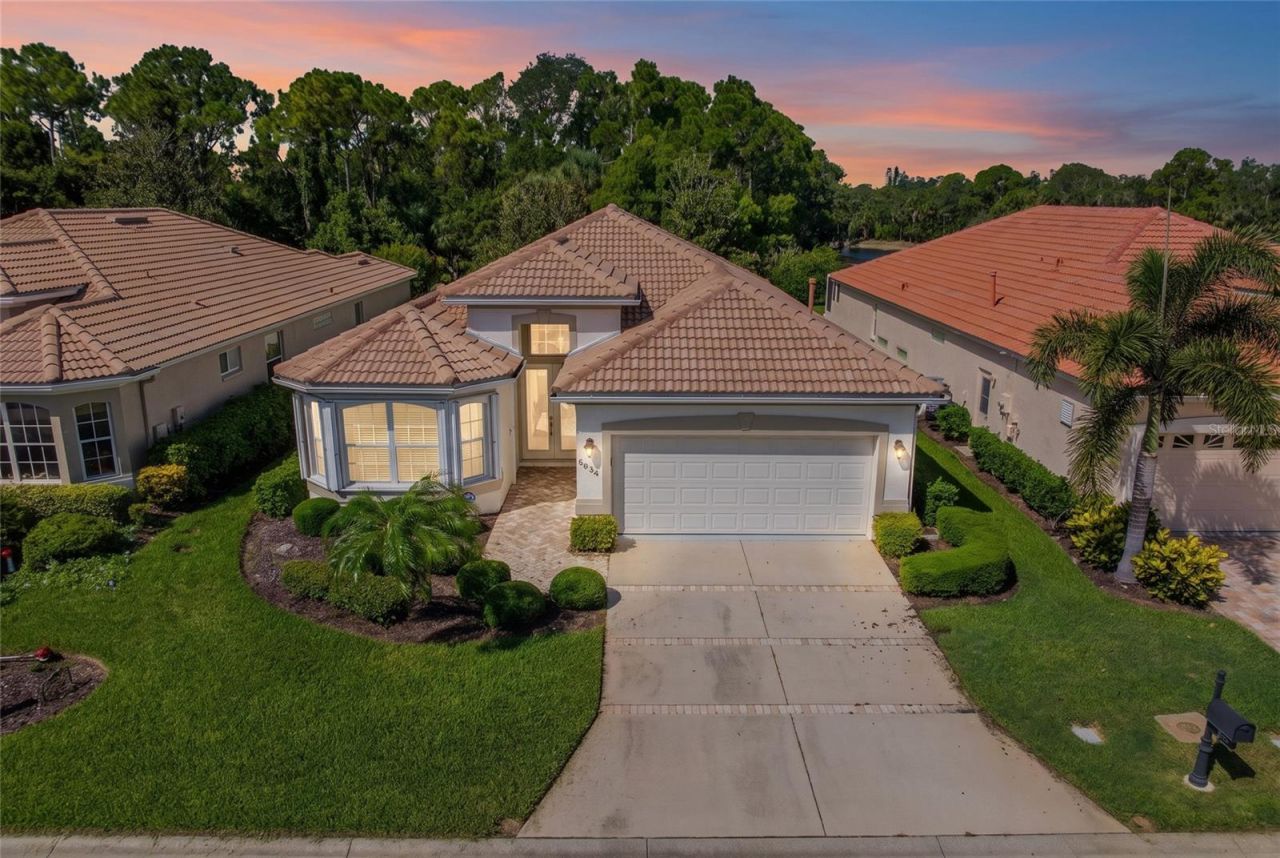 8264 Nice Way, Sarasota, FL 34238 Main Photo