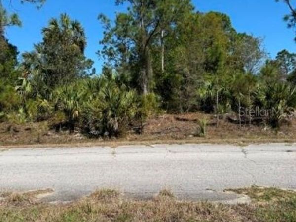 LONDON CIRCLE , NORTH PORT, FL 34288