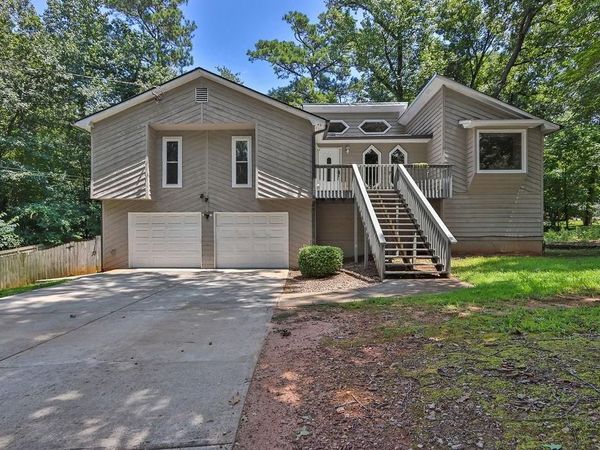 52 Omega Drive , Lawrenceville, GA 30044