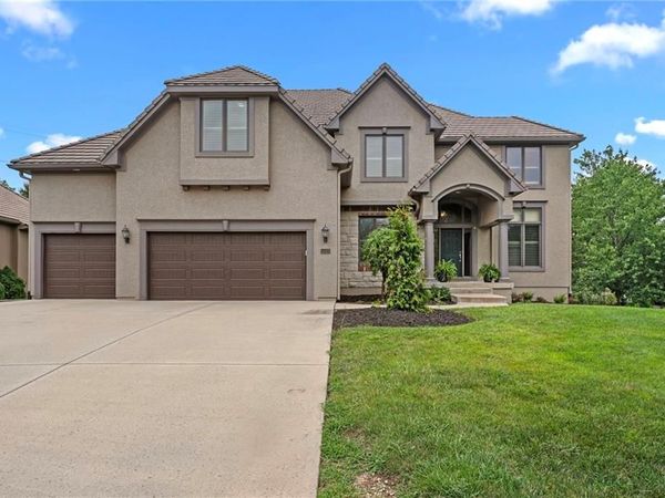 14525 Ballentine Street, Overland Park, KS 66221