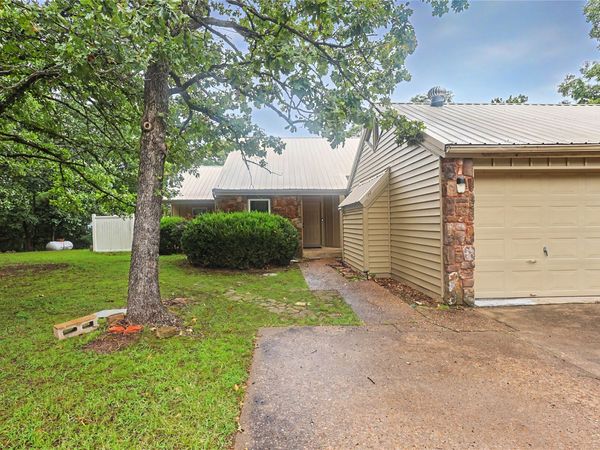 106 Summit Ridge Drive, Tahlequah, OK 74464