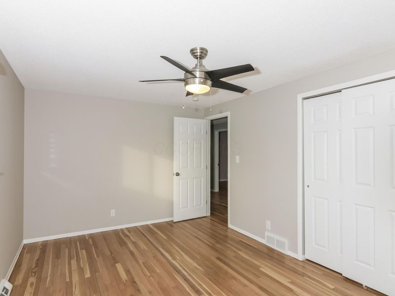 4814 Heatherton Drive , Columbus, OH 43229 Photo 12