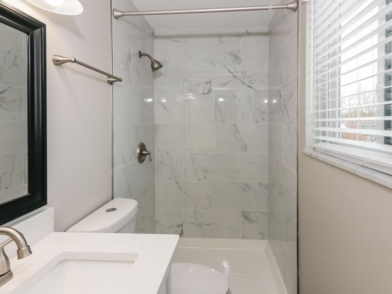 4814 Heatherton Drive , Columbus, OH 43229 Photo 13