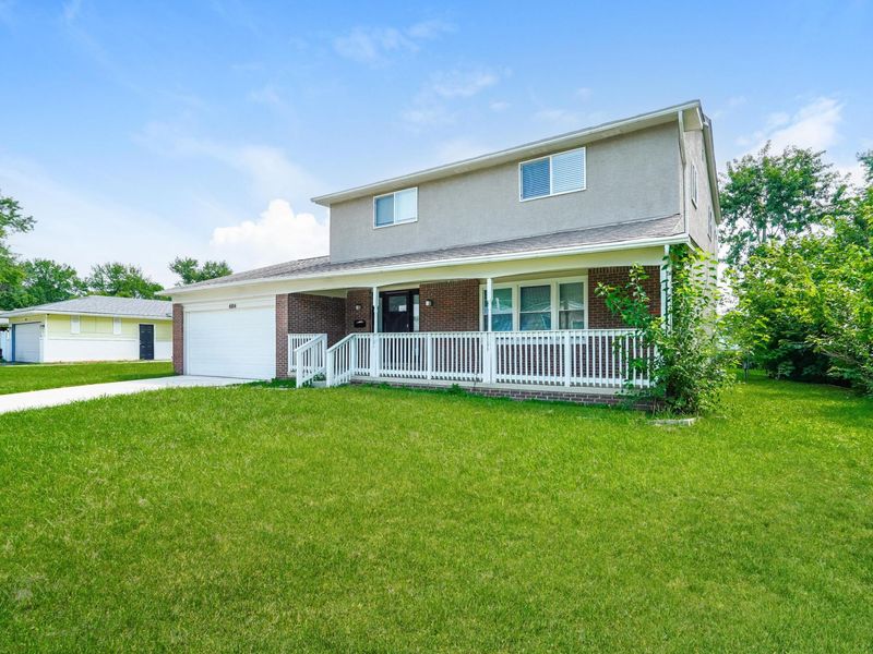 4814 Heatherton Drive , Columbus, OH 43229 Photo 2