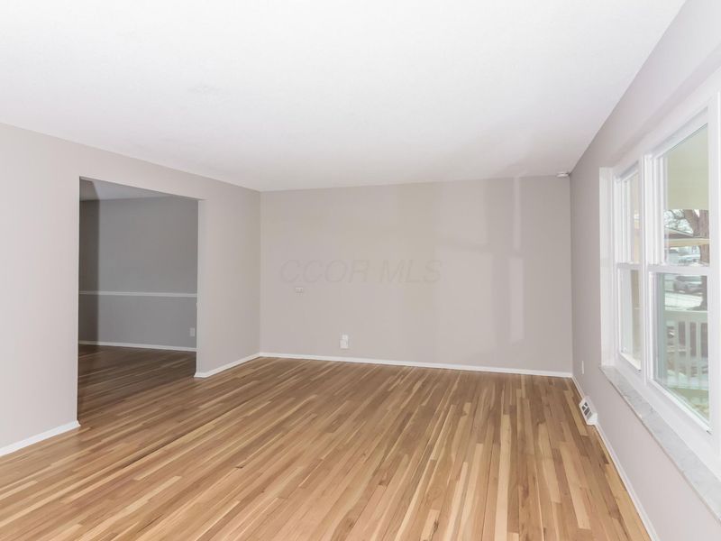 4814 Heatherton Drive , Columbus, OH 43229 Photo 7