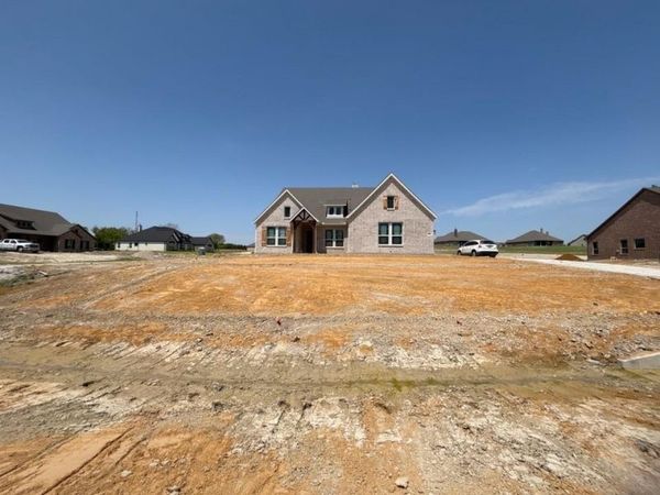 701 Water Side Drive, Van Alstyne, TX 75495