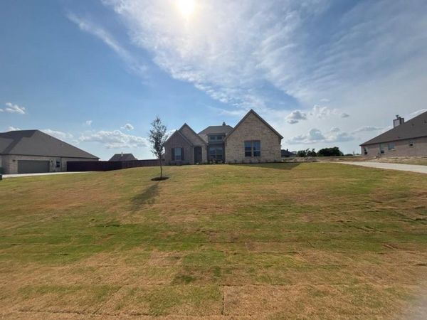 804 Valley Ridge Road, Van Alstyne, TX 75495