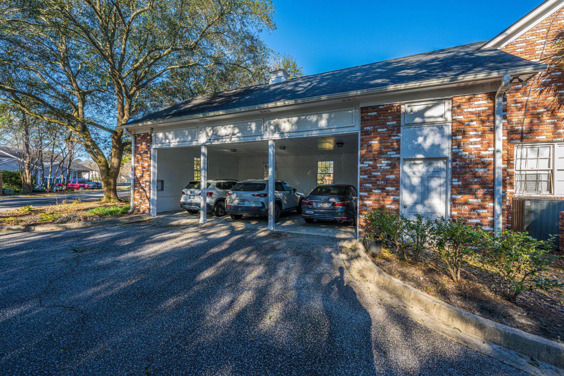 205 Woodlake Drive Photo 19
