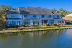 205 Woodlake Drive photo 4