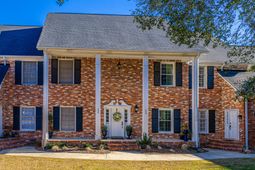 205 Woodlake Drive photo 4