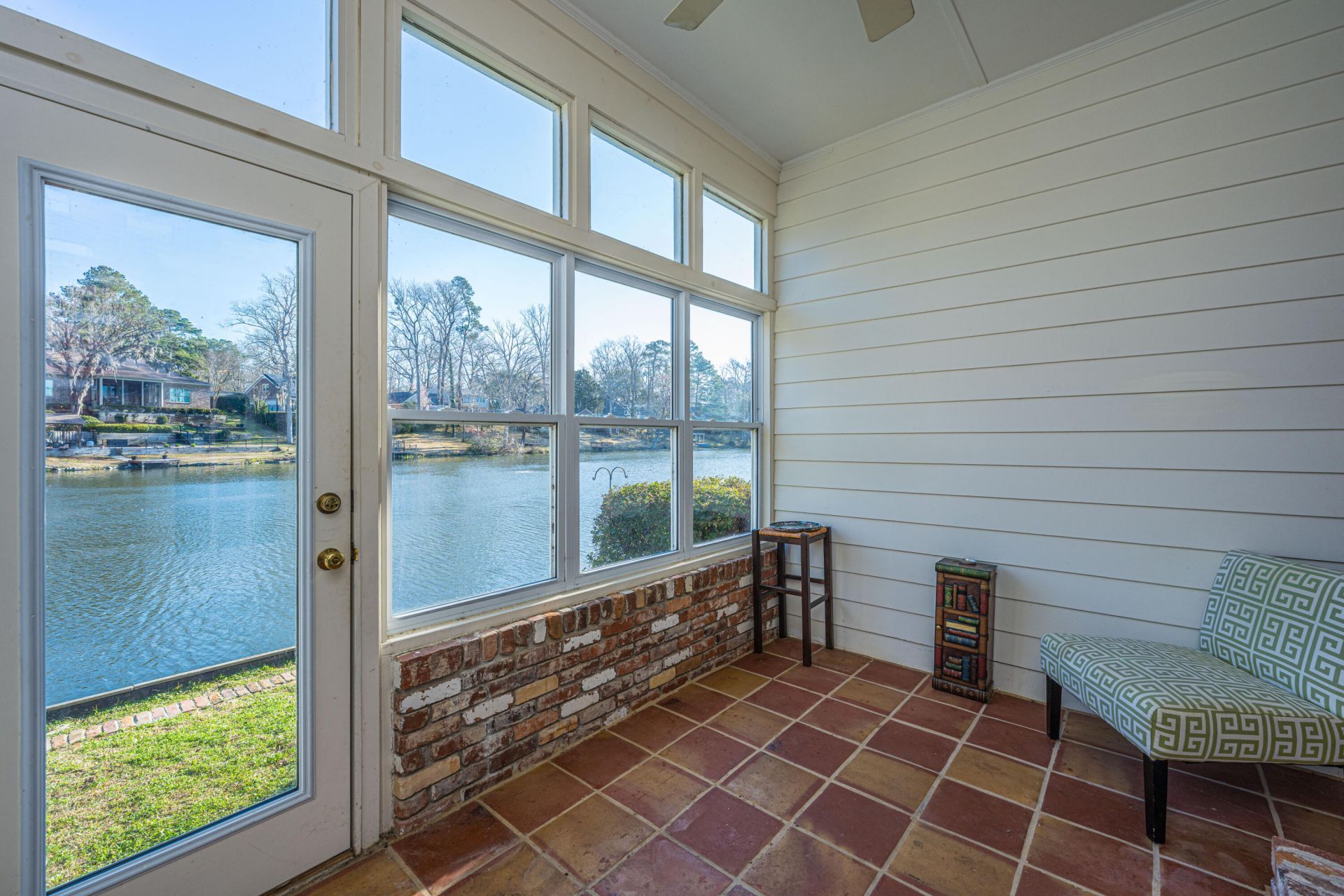 205 Woodlake Drive Photo 4