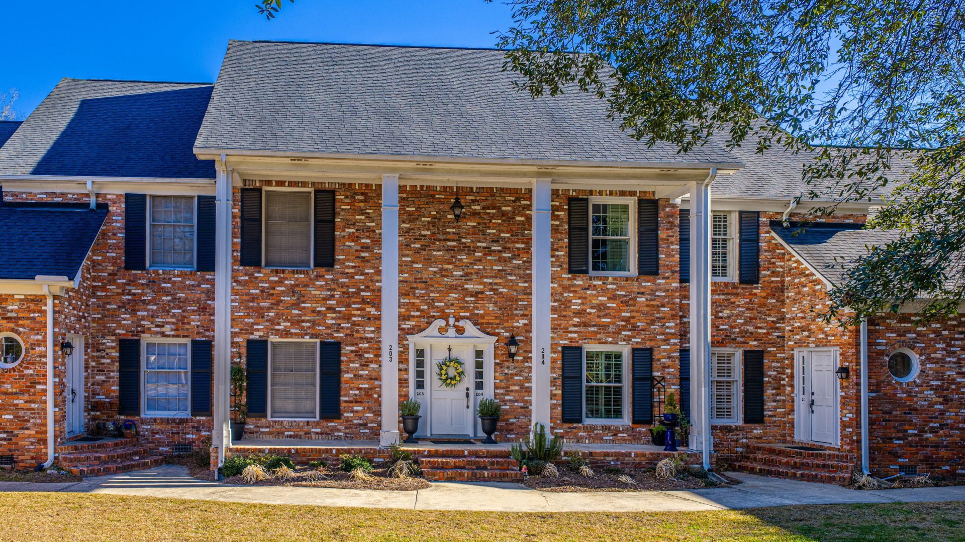 205 Woodlake Drive Photo 6