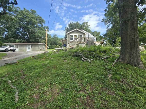 1113 and 1109 Old Roane St , Harriman, TN 37748