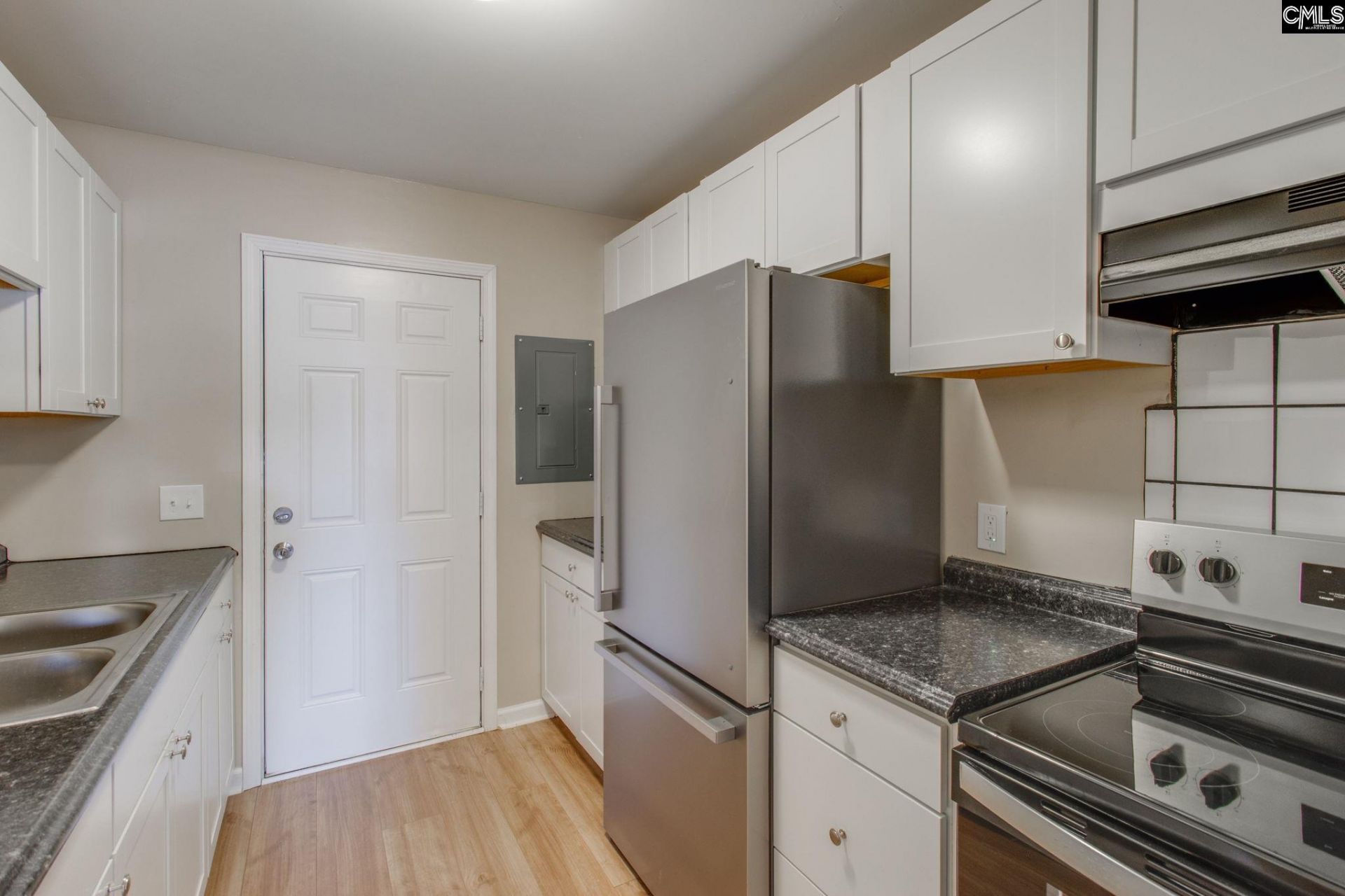 320 S Beltline Boulevard  Photo 9