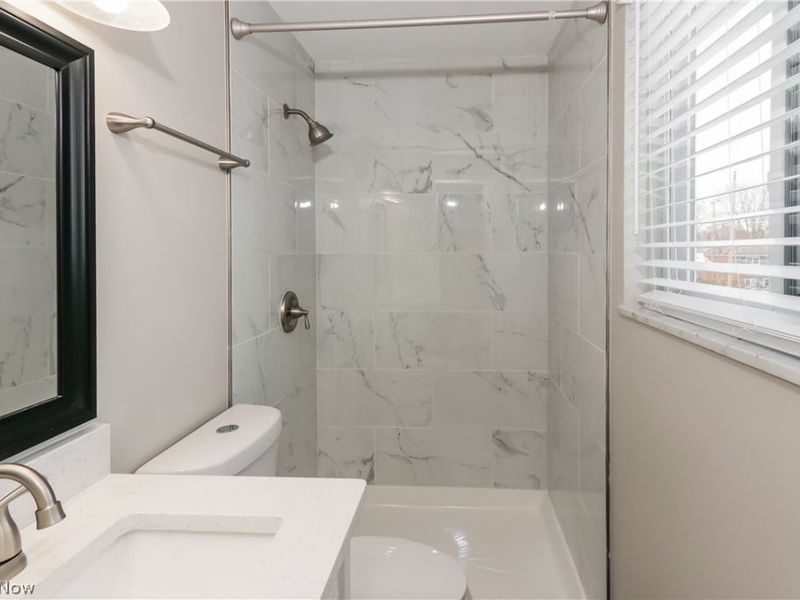 4814 Heatherton Drive, Columbus, OH 43229 Photo 13