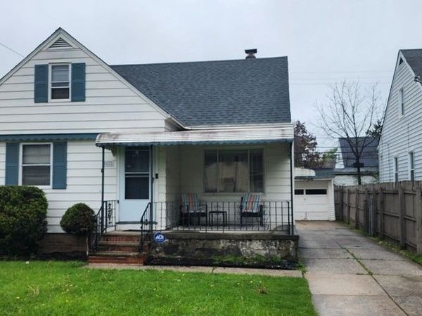 5522 Oakwood Avenue , Maple Heights, OH 44137
