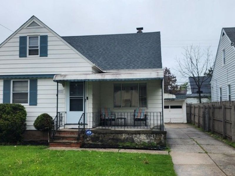 5522 Oakwood Avenue , Maple Heights, OH 44137 Photo 1