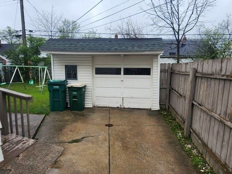 5522 Oakwood Avenue , Maple Heights, OH 44137 Photo 10
