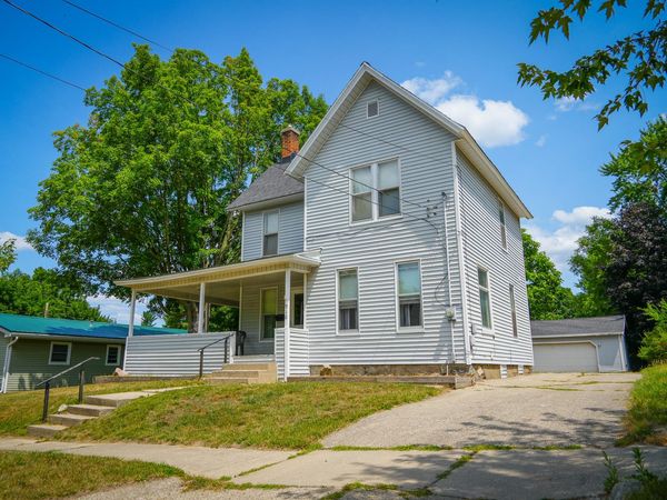 910 Pleasant Street, Belding, MI 48809