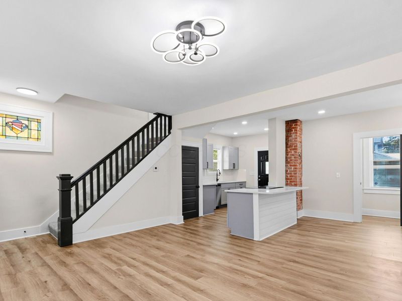 192 S Harris Avenue , Columbus, OH 43204 Photo 7