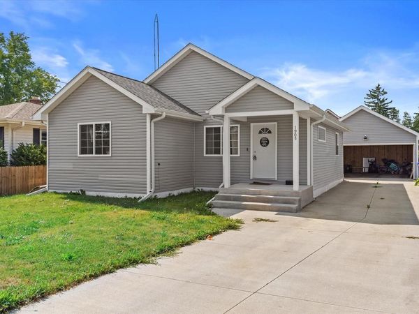 1905 34th STREET, Kenosha, WI 53140