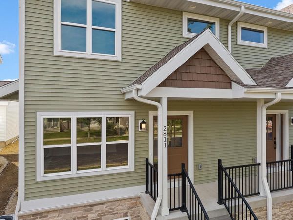 2811 Crinkle Root Drive, Fitchburg, WI 53711