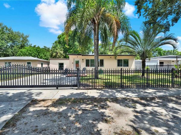 135 NW 121st St , North Miami, FL 33168
