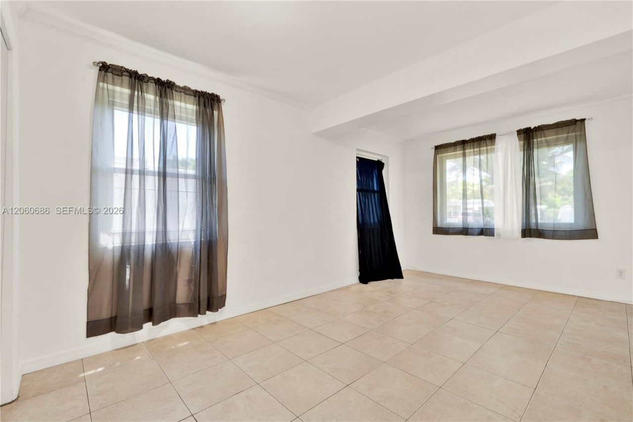 135 NW 121st St, North Miami, FL 33168 Photo