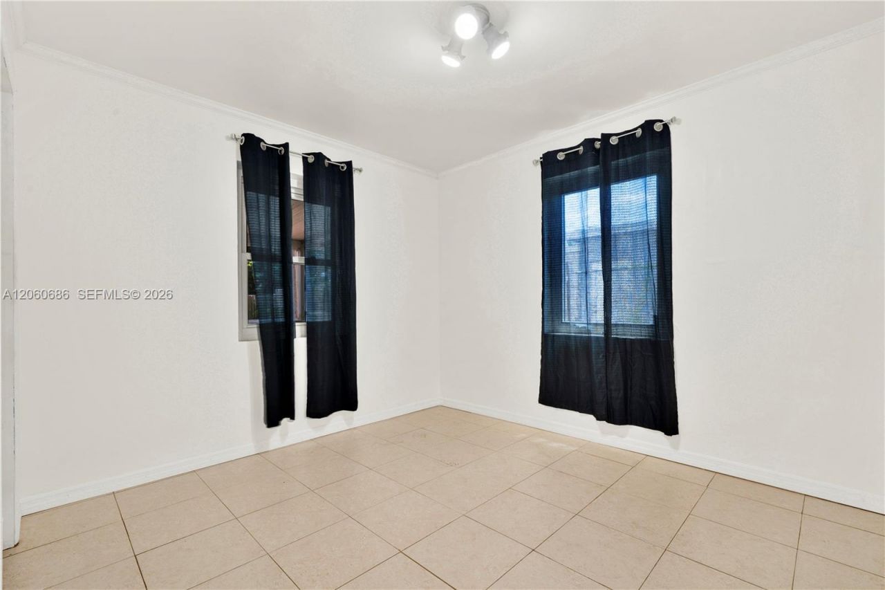 135 NW 121st St, North Miami, FL 33168 Photo