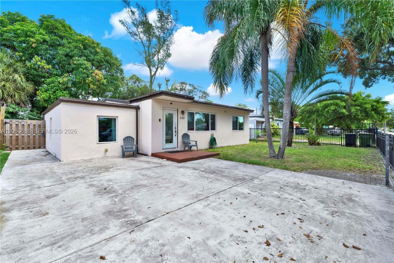 135 NW 121st St, North Miami, FL 33168 Photo