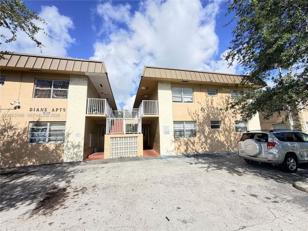 16118 NE 21st Ave, Unit 3, North Miami Beach, FL 33162