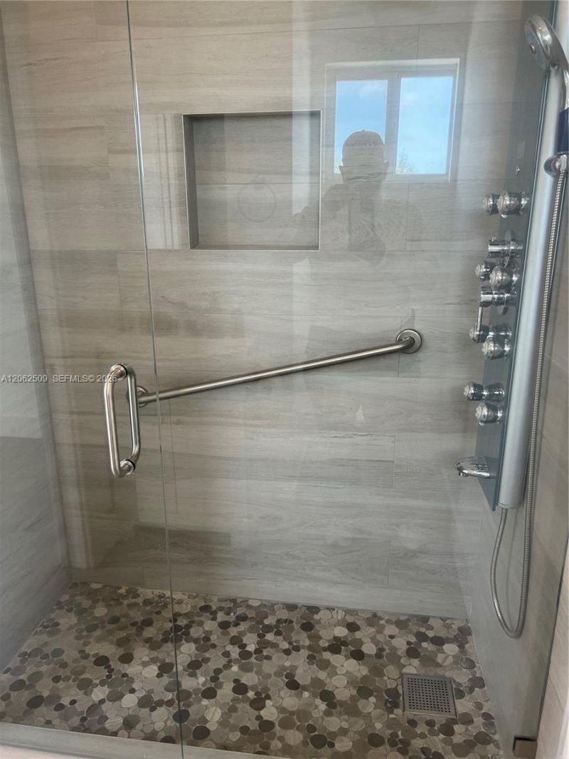 456 Bahia Honda Rd , Key Largo, FL 33037 Photo