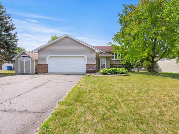 12601 92nd Place N, Maple Grove, MN 55369