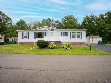 9791 Limehouse Drive, Clarence, NY 14031
