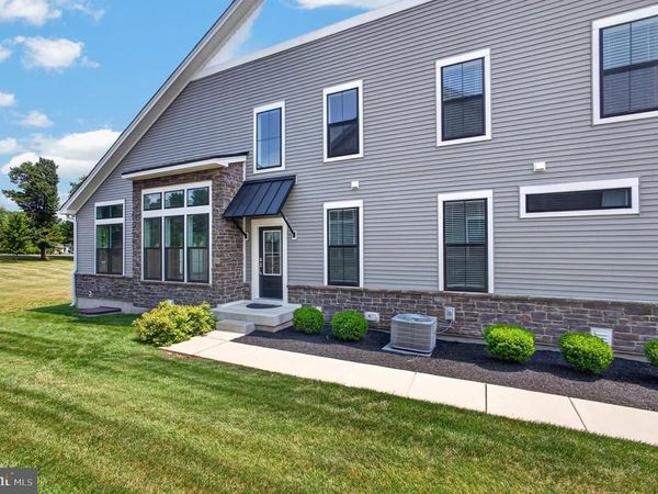 9 UMBRELL DRIVE, NORRISTOWN, PA 19403