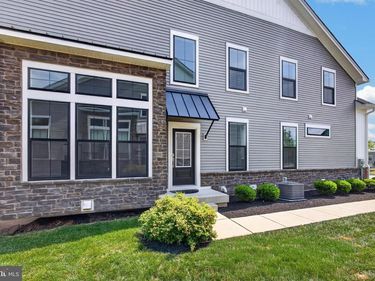 9 UMBRELL DRIVE, EAGLEVILLE, PA 19403