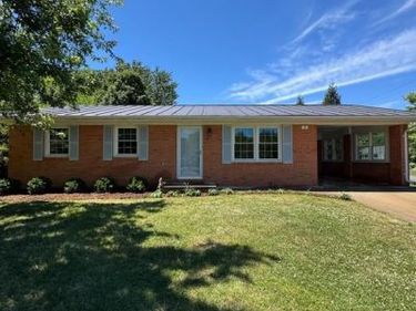 2 SPRINGCREST DRIVE, LURAY, VA 22835