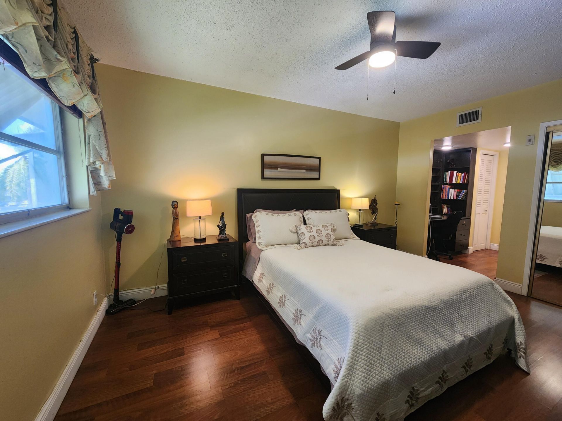 4900 Washington Street, Unit 307, Hollywood, FL 33021 Photo
