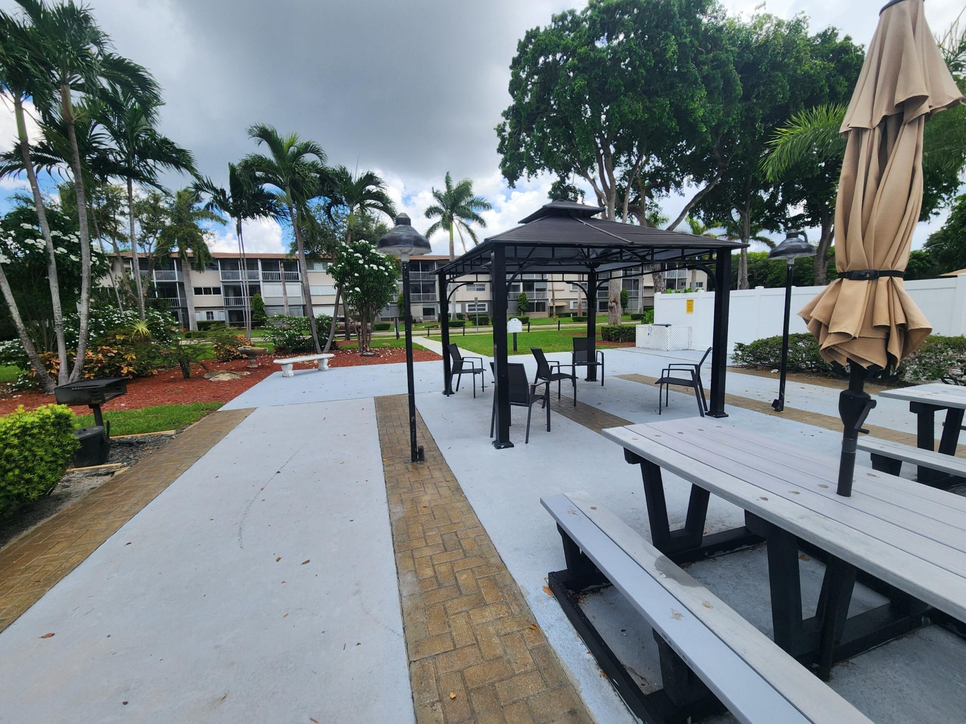 4900 Washington Street, Unit 307, Hollywood, FL 33021 Photo