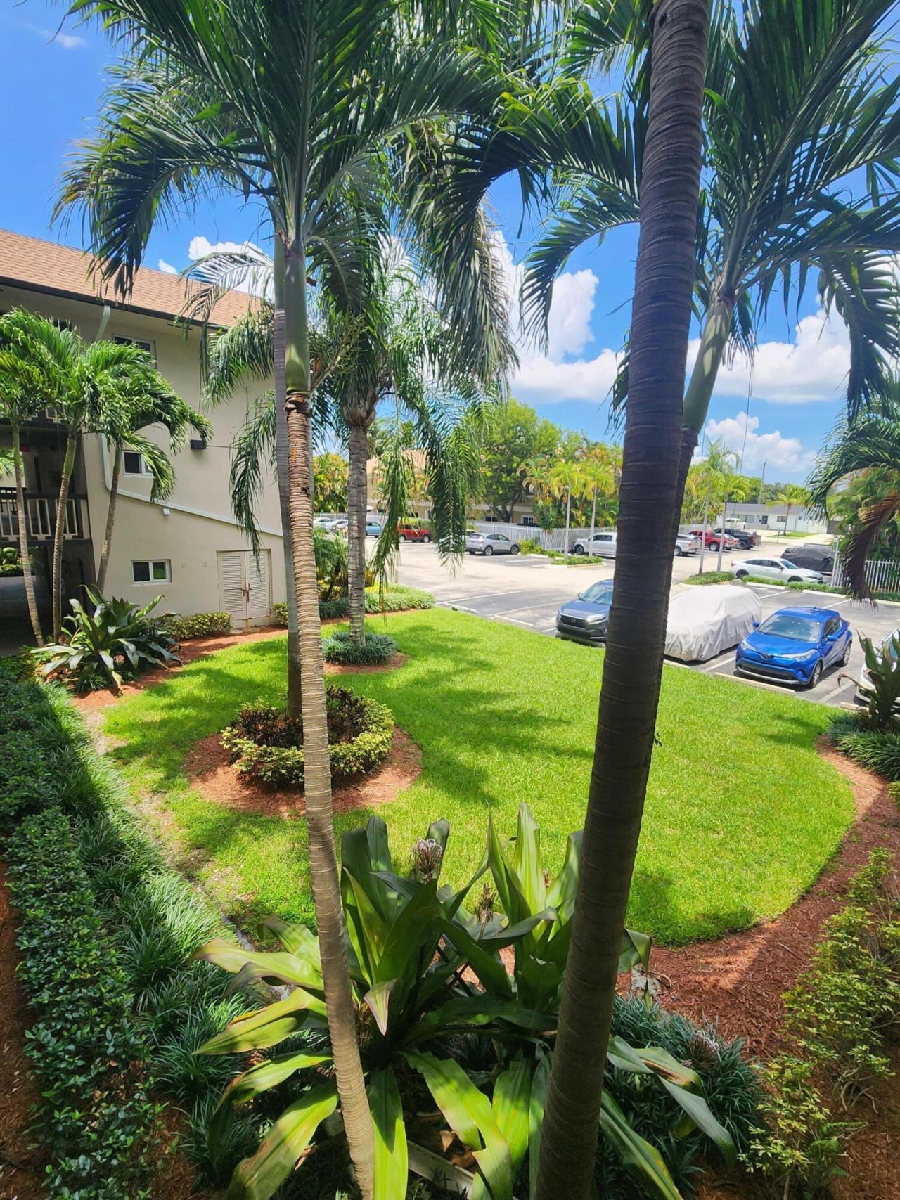 4900 Washington Street, Unit 307, Hollywood, FL 33021 Photo