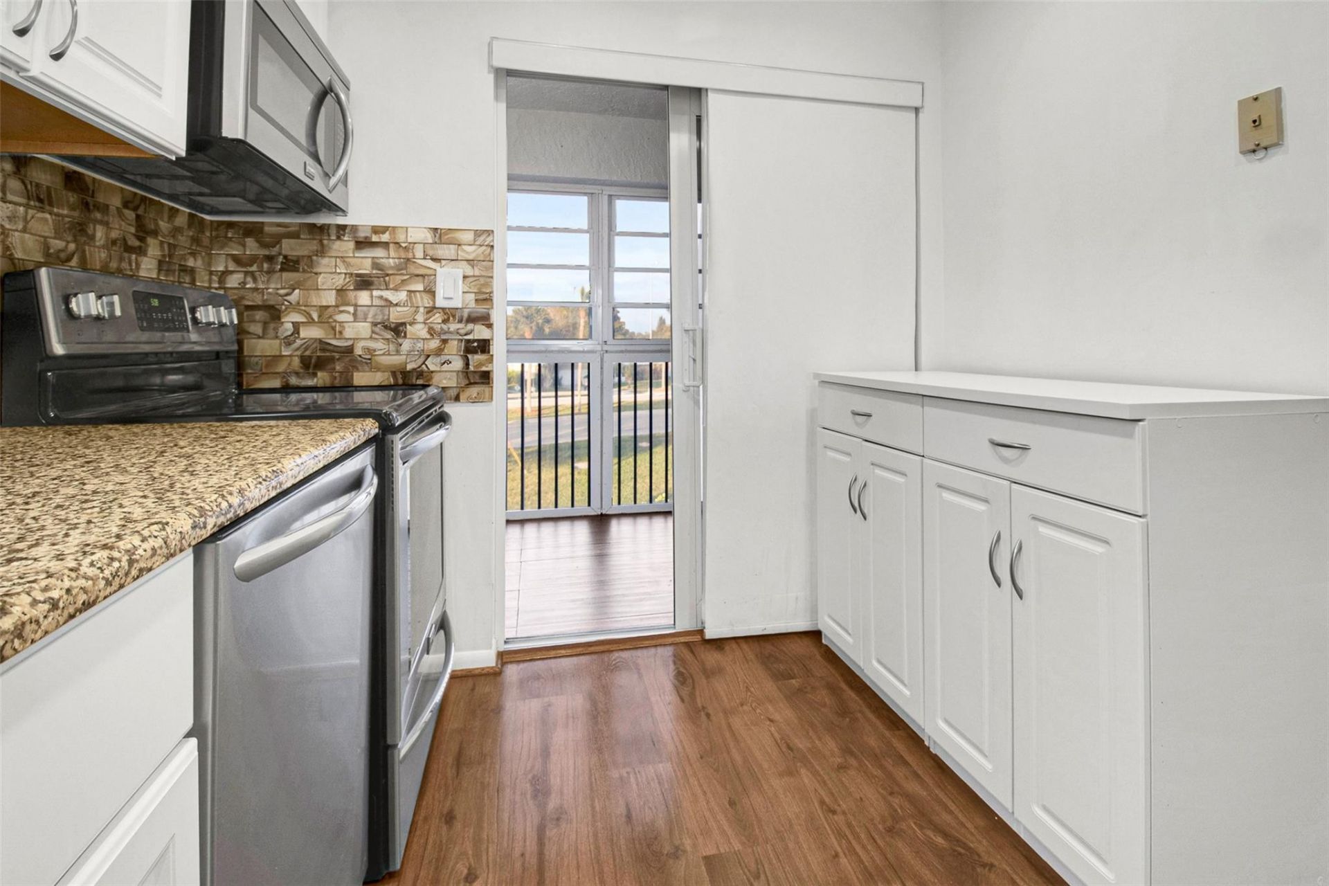6890 Royal Palm Boulevard, Unit 312H, Margate, FL 33063 Photo