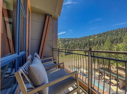 13031 Ritz Carlton Highlands Ct, Unit #672, Truckee, CA 96161 Photo